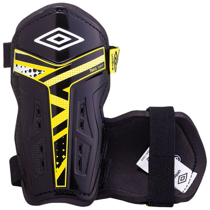 Umbro NEO VALOR SLIP Щитки футбольные